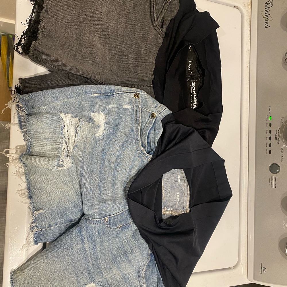 Sonoma Maternity shorts